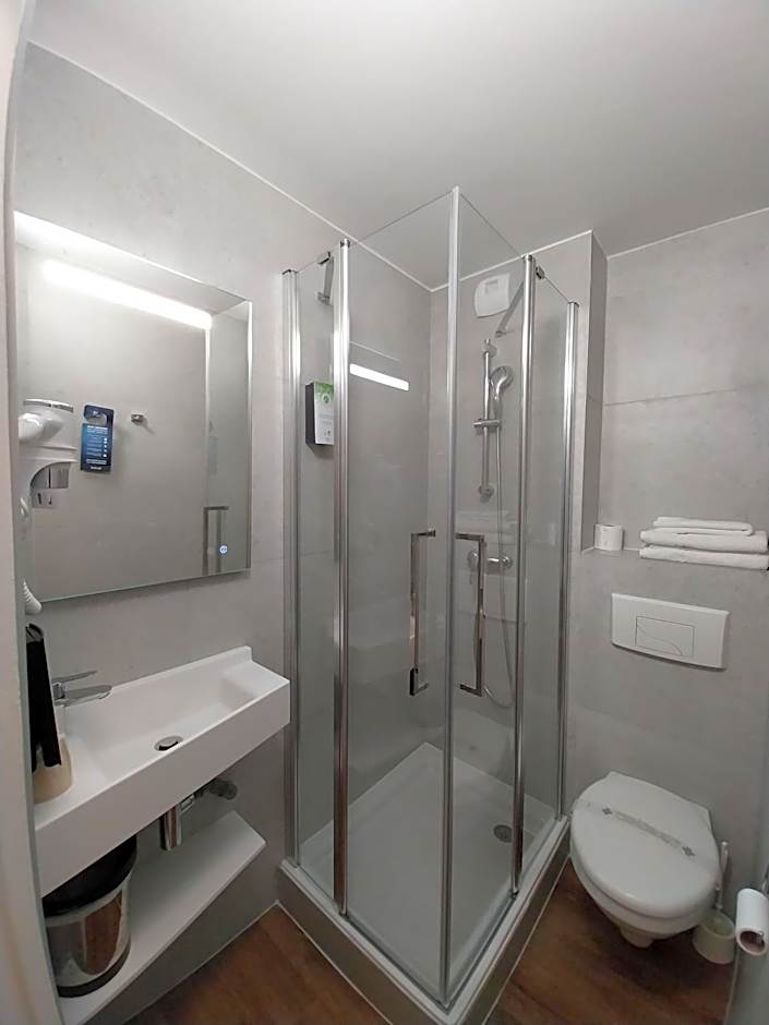 Kyriad Hotel La Fleche