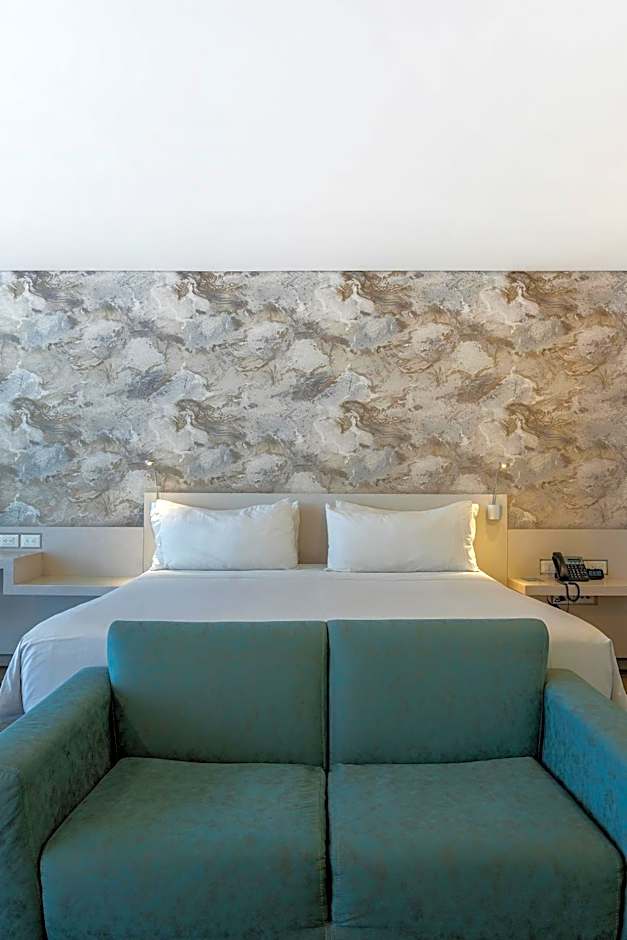 Hotel Black Tower Premium