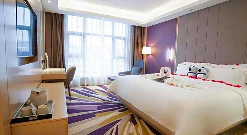 Lavande Hotels· Jingzhou Jianli