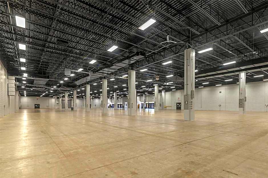 Best Western Royal Plaza Hotel And Trade Center