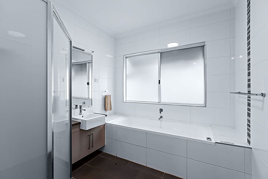 Cable Beachside Villas