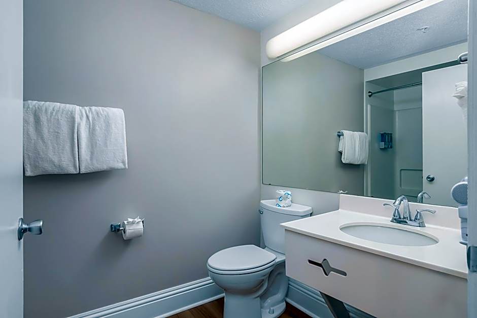 Naples Park Central Hotel