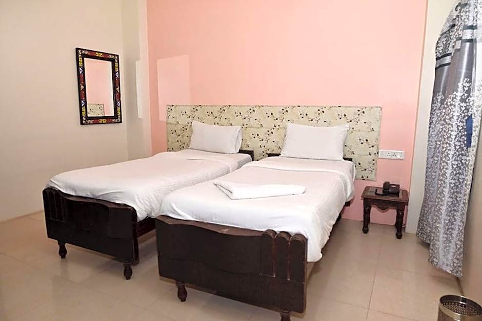 Hotel Ganga Monastery