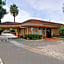 Costa Mesa Inn - Newport Beach Area