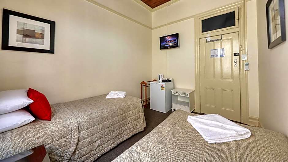 Commercial Travellers House