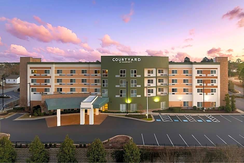 Courtyard® by Marriott® Fayetteville Fort Liberty/Spring Lake