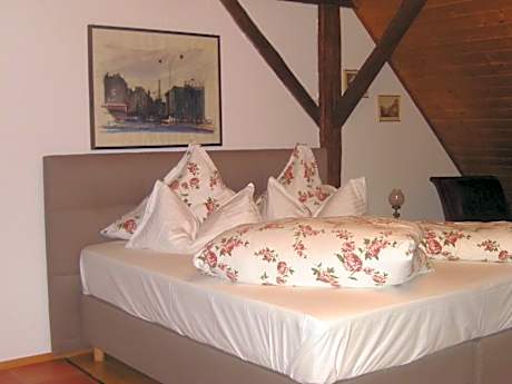Large Twin Room