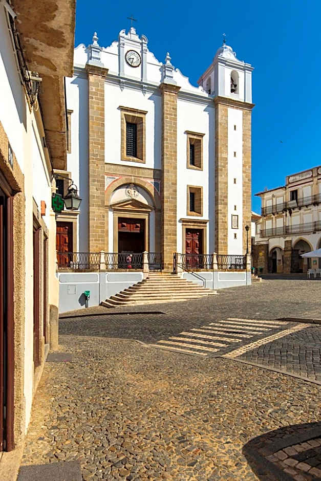 Heaven Inn Suites & Terrace