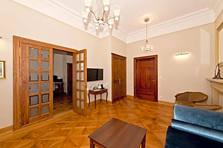 Classic Apartment