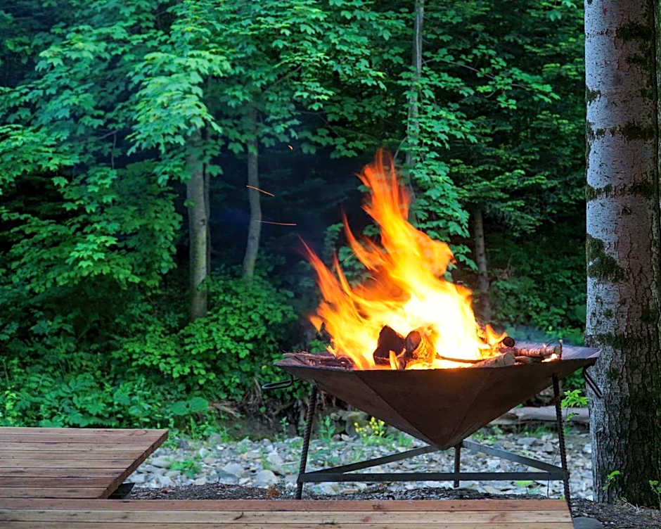 Novosiele Lifestyle Apartments - nad górską rzeką - Strefa relaksu sauna jacuzzi - Bieszczady