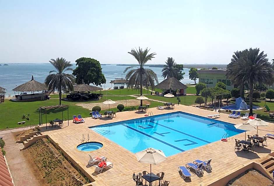 Flamingo Beach Hotel