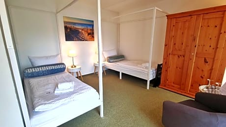 Family Room (4 Adults)