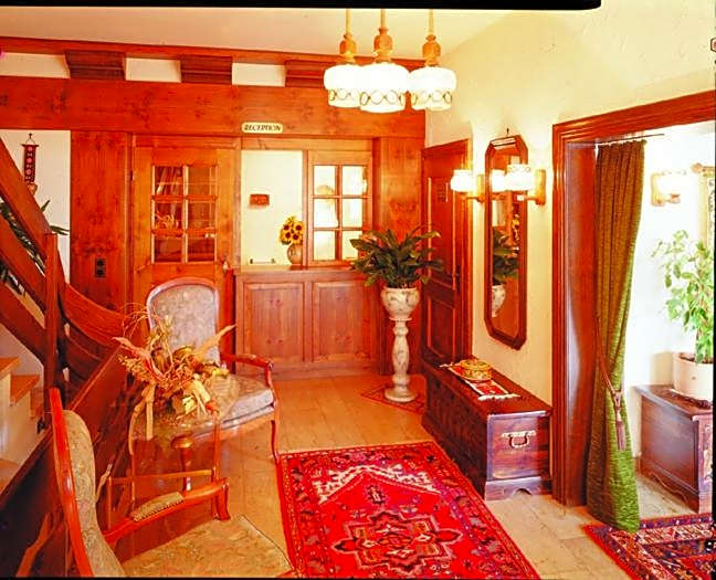 Hotel - Gasthof Spessarttor & Hotel Bergwiesen -hier auf Wunsch Zimmer mit Balkon