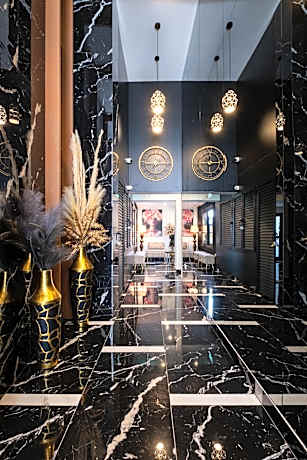 Lazuli Hermes Apartments