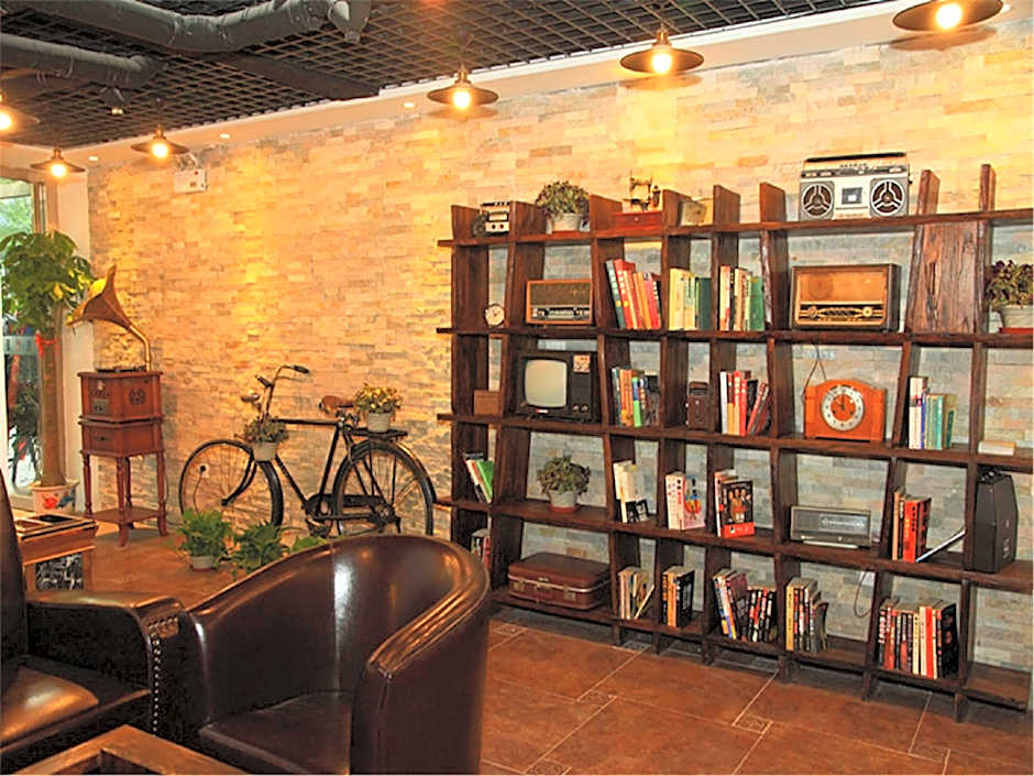 Photo 1 of 38 of Prefect Inn Beijing South Luogu Lane