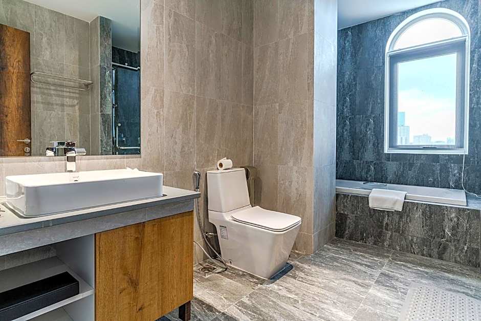 Sea Breeze Hotel & Villa