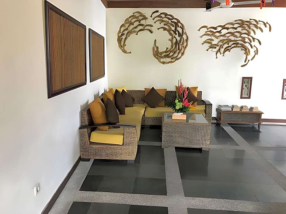 Jas Green Villas And Spa