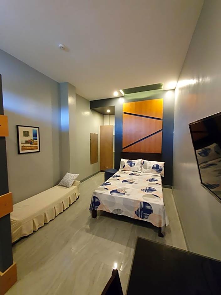 Felicidad Resto and Pension House