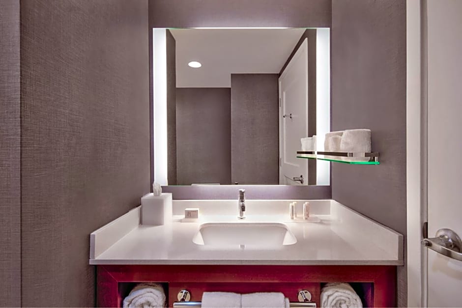 Residence Inn by Marriott Orlando at Flamingo Crossings Town Center