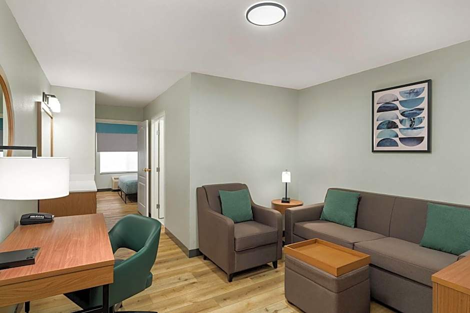 Wingate by Wyndham Mansfield OH