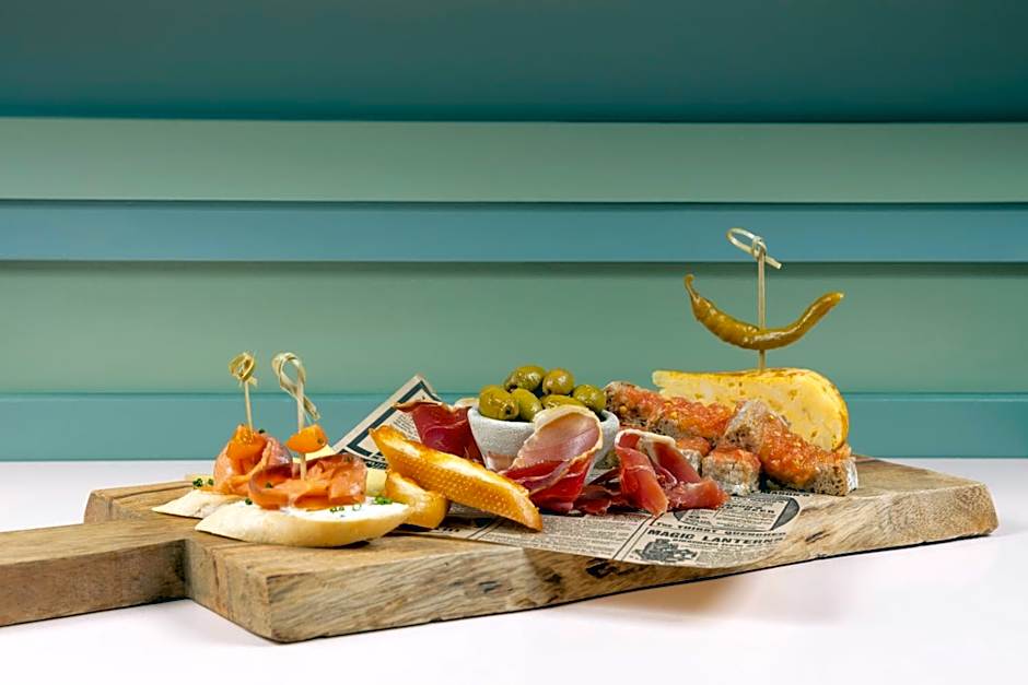 La Goleta Hotel de Mar - Adults Only