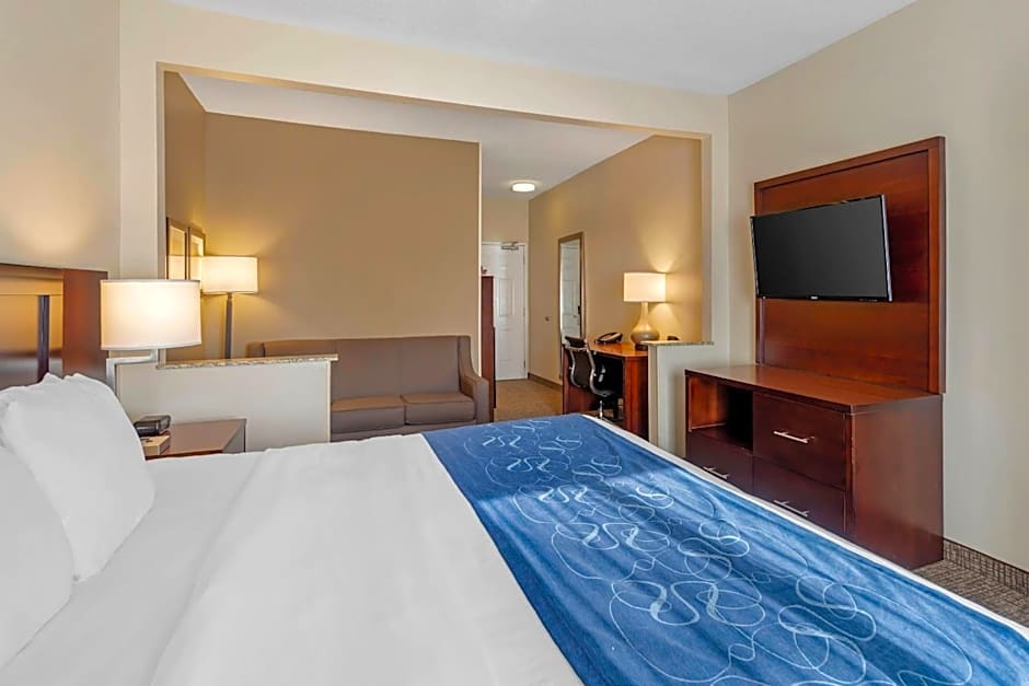 Comfort Suites Normal University area