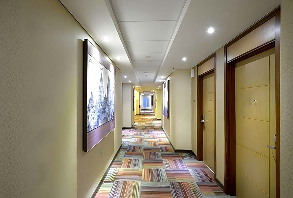 DKayon Hotel Demangan Yogyakarta