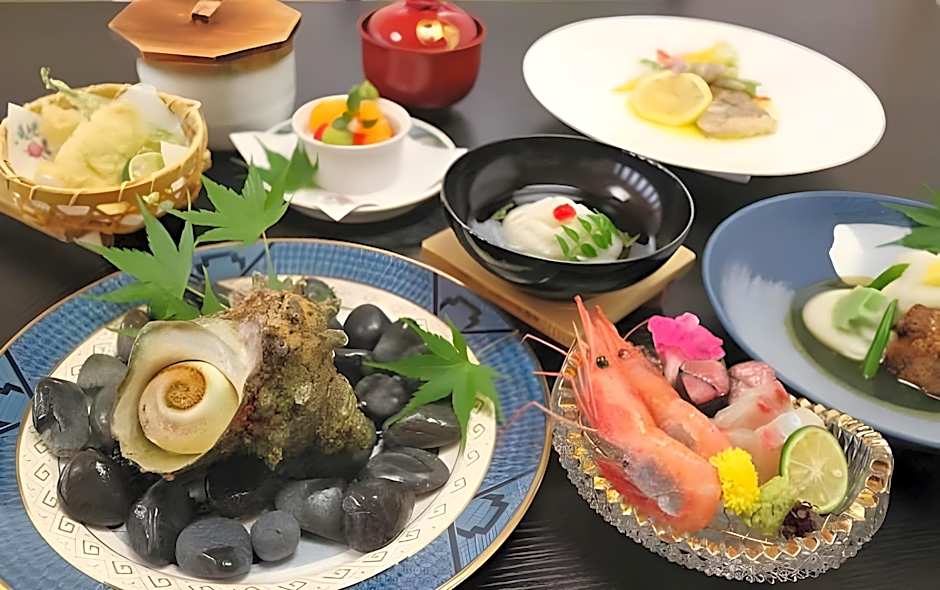 Kanazawa Hakuchoro Hotel Sanraku