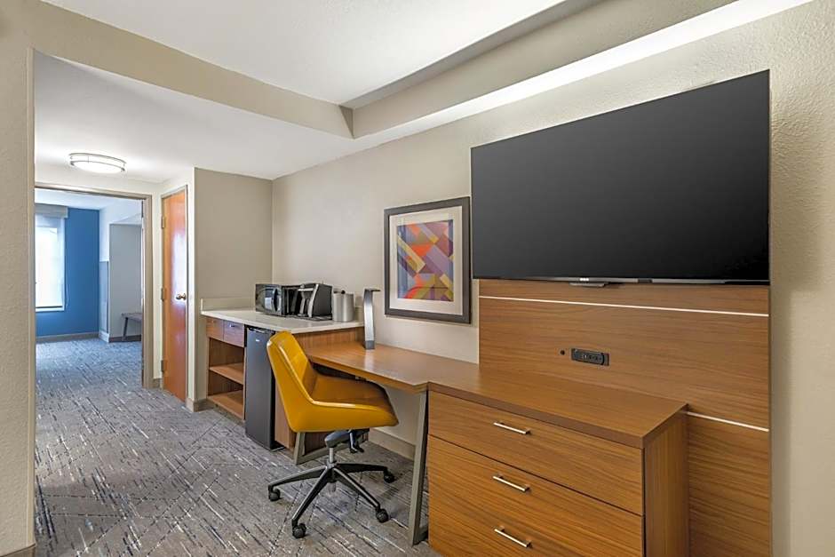 Holiday Inn Express Hotel and Suites Petersburg - Fort Lee by IHG