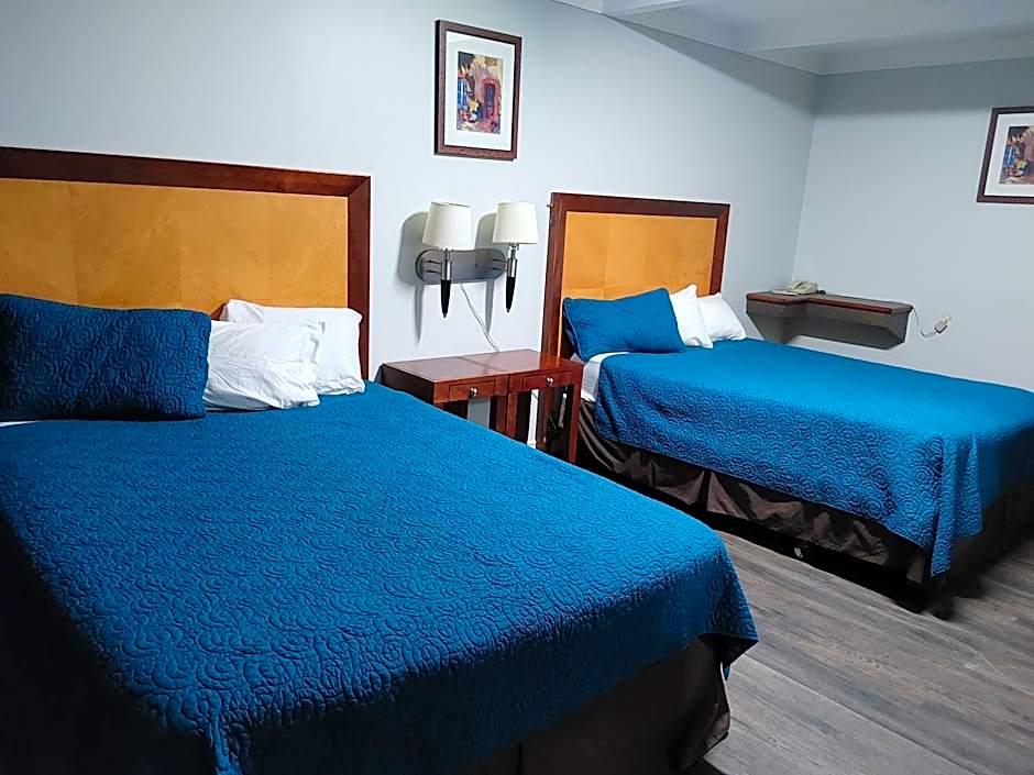 Kootenay Country Inn