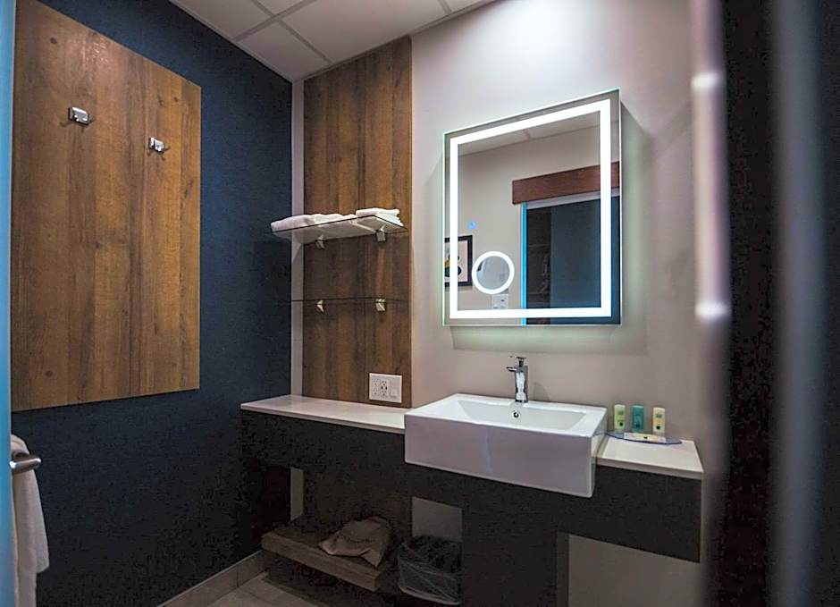 Quality Hotel & Conference Centre