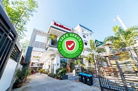 RedDoorz @ Bonifacio Extn Baler Aurora