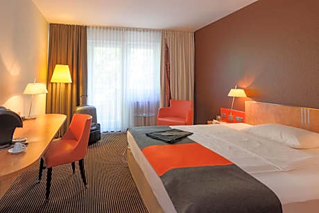 Standard Double Room with City View