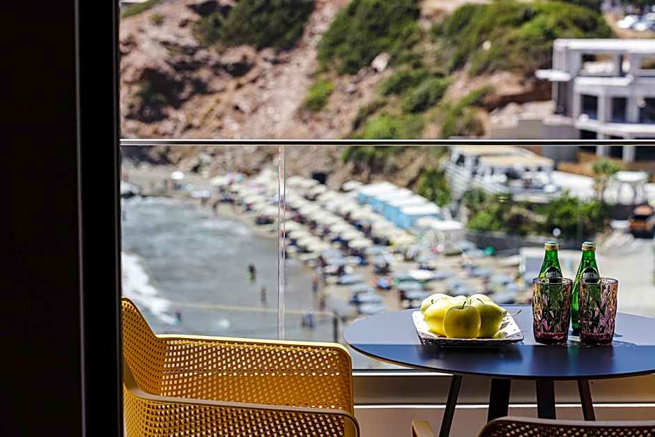 Mira Mare Luxury Residence