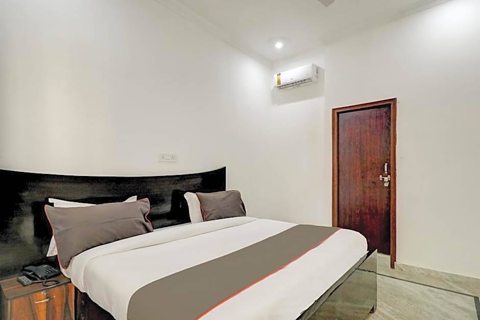 Collection O Bj Residency Near Botanic Garden Of Indian Republic – Noida, DC