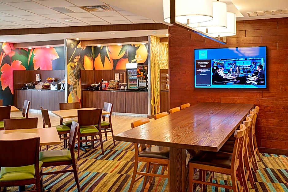 Fairfield Inn & Suites by Marriott Detroit Troy