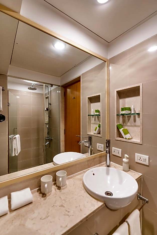 Oakwood Residence Naylor Road Pune