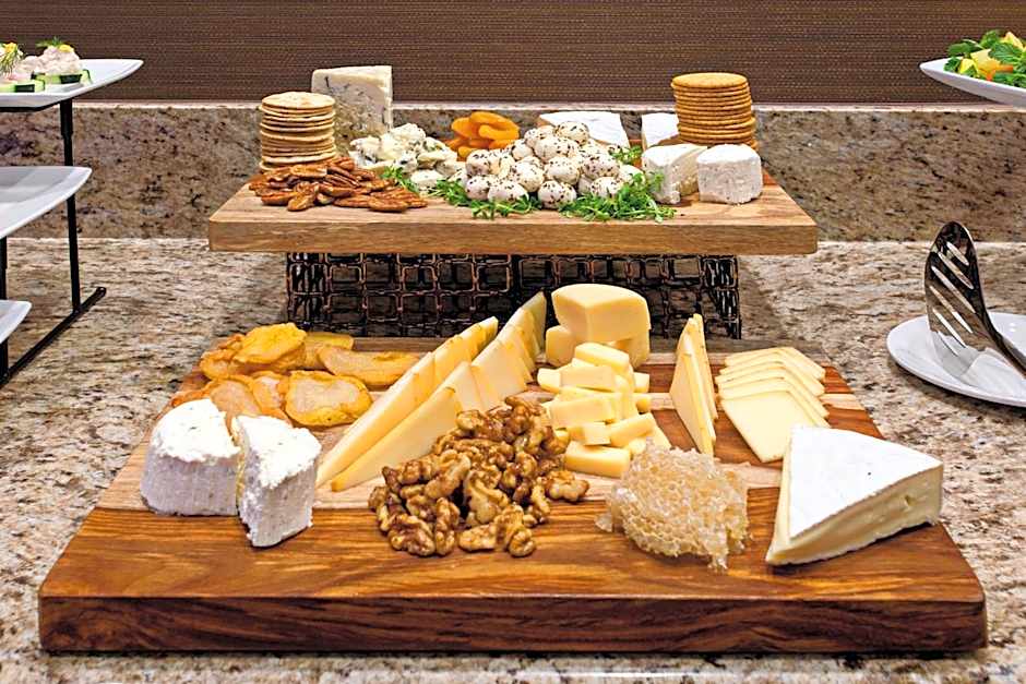 Holiday Inn Long Beach - Airport By IHG