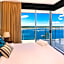 Silvershore Apartments on the Broadwater