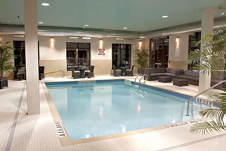 Holiday Inn Express Pembroke By IHG