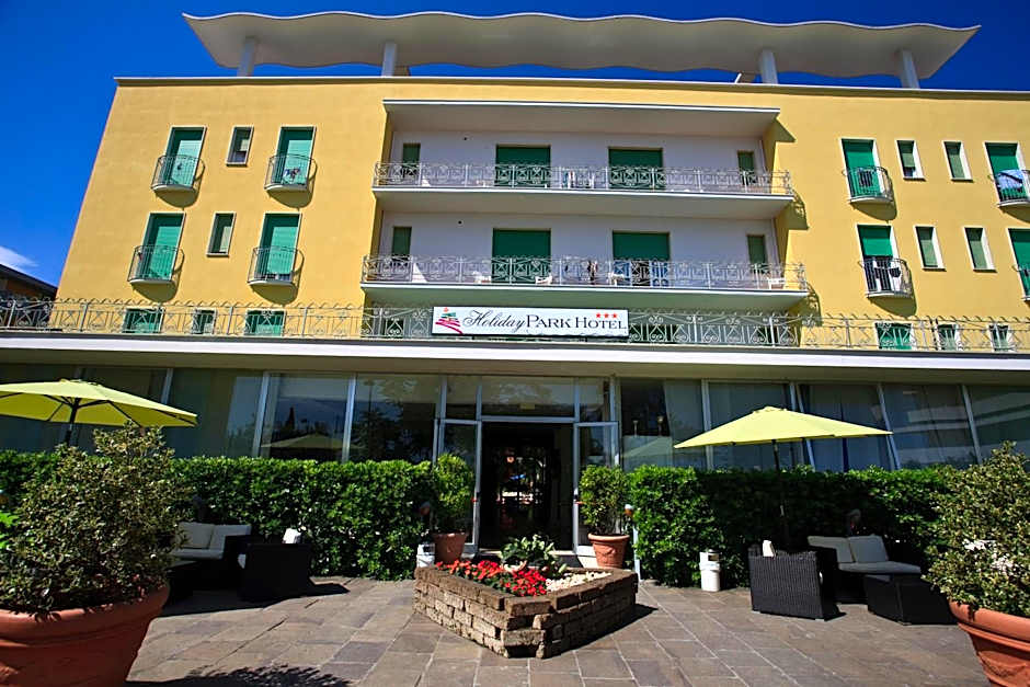 Hotel Holiday Park