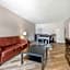 Clarion Inn & Suites Kissimmee-Lake Buena Vista South