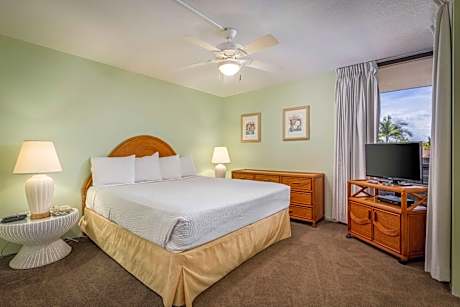 One-Bedroom Suite with Partial Ocean View