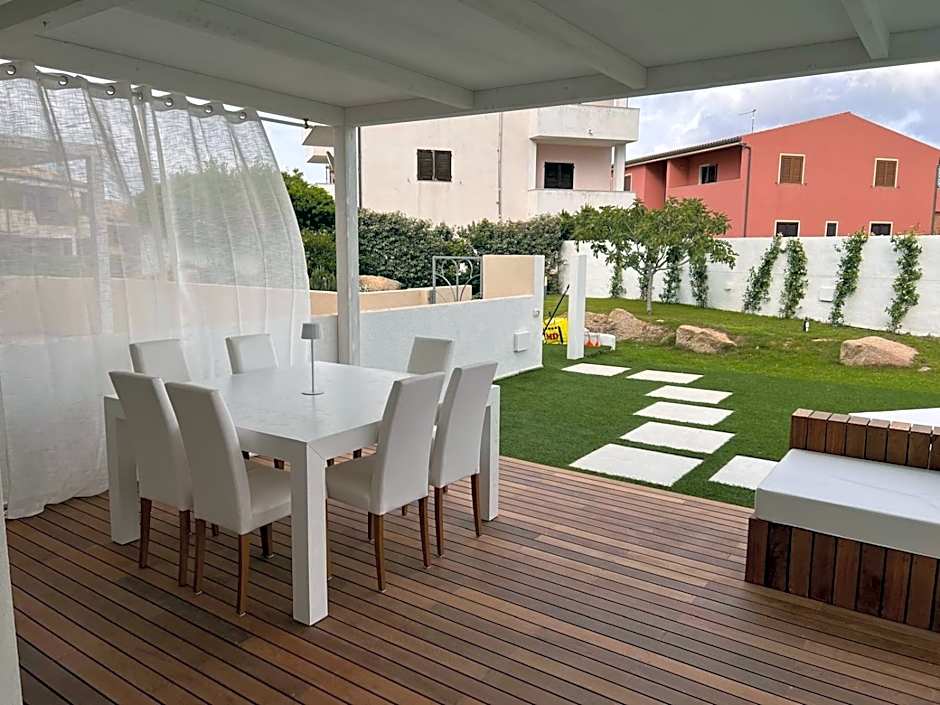 Cozy House with garden & pool