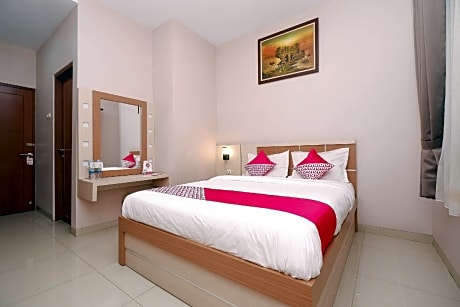 OYO 1532 Mawar Indah Hotel