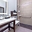 La Quinta Inn & Suites by Wyndham Tyler-University Area