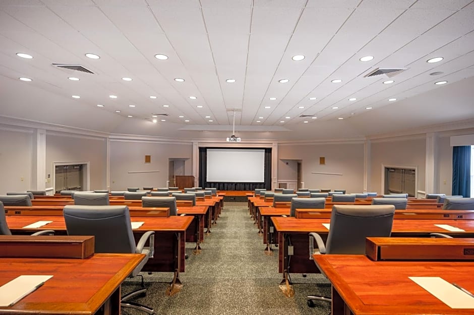 Crowne Plaza Albany - The Desmond Hotel By IHG