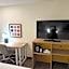 Spark by Hilton Freeport