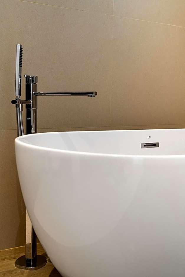 Royal Marina Suites Boutique Hotel