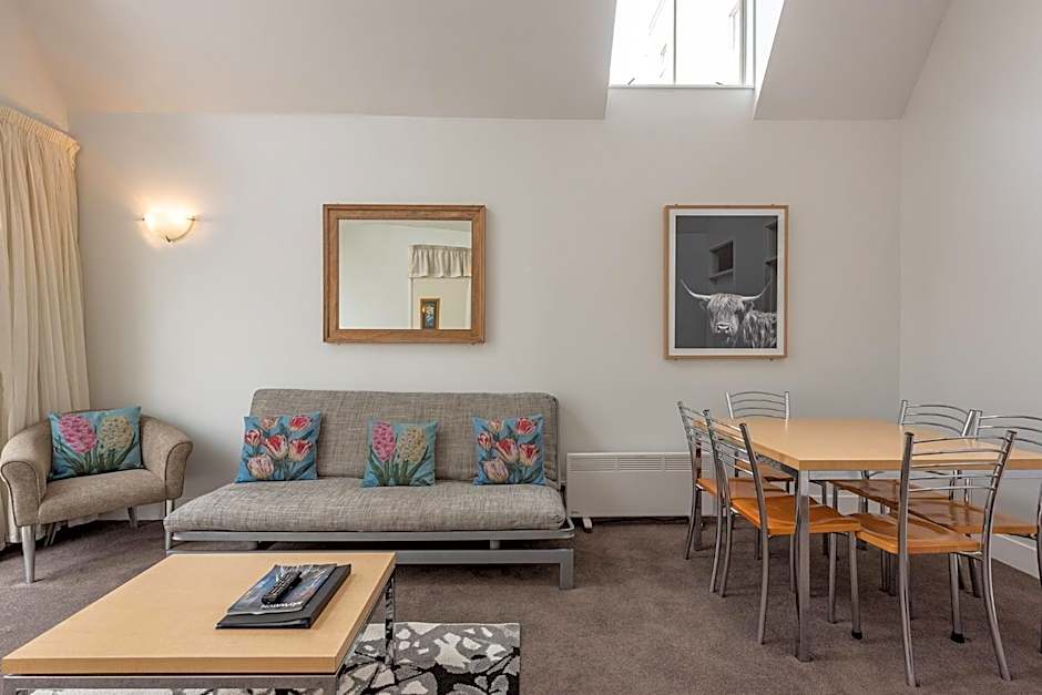 Apollo Lodge - Free Parking